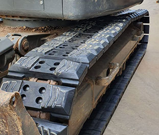 Rubber track pads for Excavator - bolt on, chain on or clip on